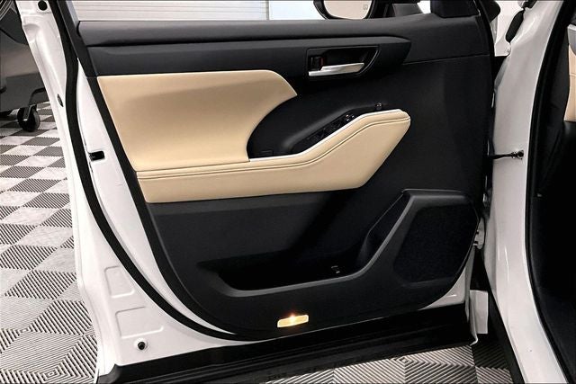 2024 Toyota Highlander XLE Sunroof - Adaptive Cruise - Htd Seats