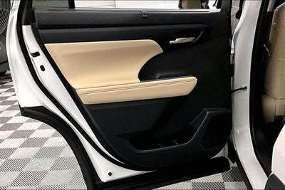 2024 Toyota Highlander XLE Sunroof - Adaptive Cruise - Htd Seats