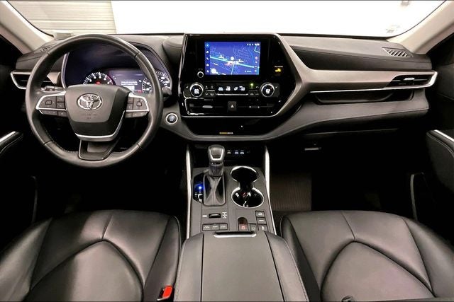 2024 Toyota Highlander XLE AWD - Sunroof - Adaptive Cruise - Htd Seats