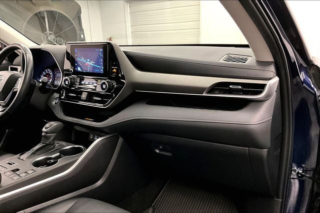 2024 Toyota Highlander XLE AWD - Sunroof - Adaptive Cruise - Htd Seats