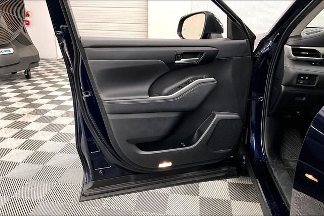 2024 Toyota Highlander XLE AWD - Sunroof - Adaptive Cruise - Htd Seats