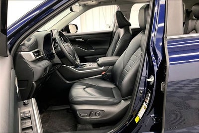 2024 Toyota Highlander XLE AWD - Sunroof - Adaptive Cruise - Htd Seats