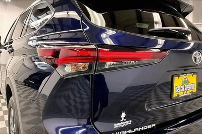 2024 Toyota Highlander XLE AWD - Sunroof - Adaptive Cruise - Htd Seats