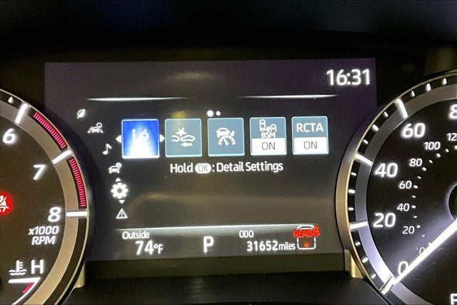 2024 Toyota Highlander XLE AWD - Sunroof - Adaptive Cruise - Htd Seats