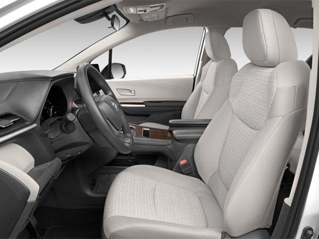 2025 Toyota Sienna LE 8 Passenger