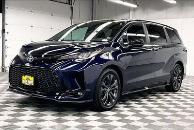 2025 Toyota Sienna XSE 7 Passenger