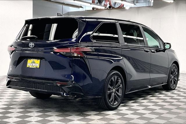 2025 Toyota Sienna XSE 7 Passenger