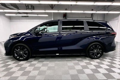 2025 Toyota Sienna XSE 7 Passenger