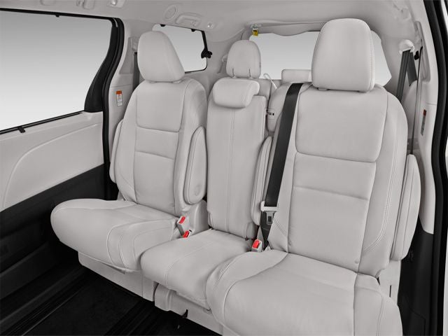 2023 Toyota Sienna XLE 8 Passenger