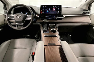 2023 Toyota Sienna XLE Sunroof - Adaptive Cruise - Htd Seats