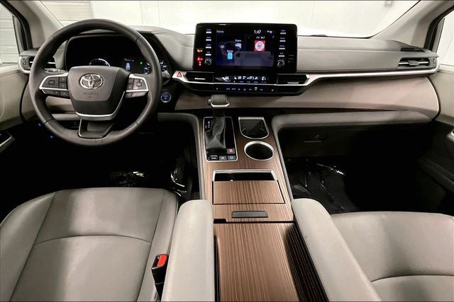 2023 Toyota Sienna XLE Sunroof - Adaptive Cruise - Htd Seats