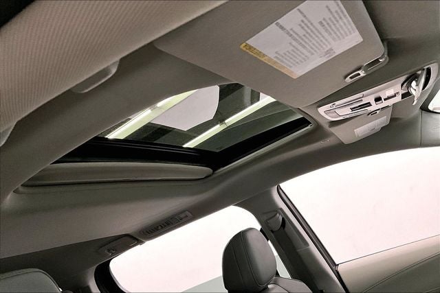 2023 Toyota Sienna XLE Sunroof - Adaptive Cruise - Htd Seats