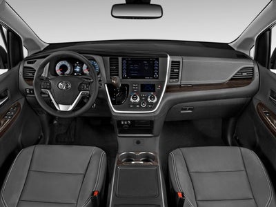 2023 Toyota Sienna XLE 8 Passenger