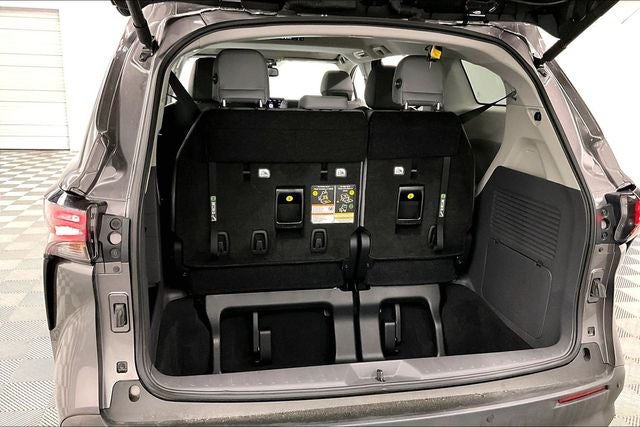 2023 Toyota Sienna XLE Sunroof - Adaptive Cruise - Htd Seats