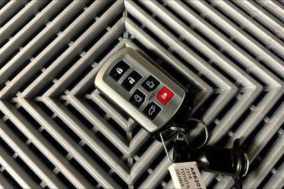 2018 Toyota Sienna XLE Sunroof - Htd Leather - Adaptive Cruise