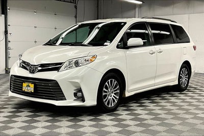 2018 Toyota Sienna XLE Sunroof - Htd Leather - Adaptive Cruise