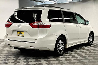 2018 Toyota Sienna XLE Sunroof - Htd Leather - Adaptive Cruise