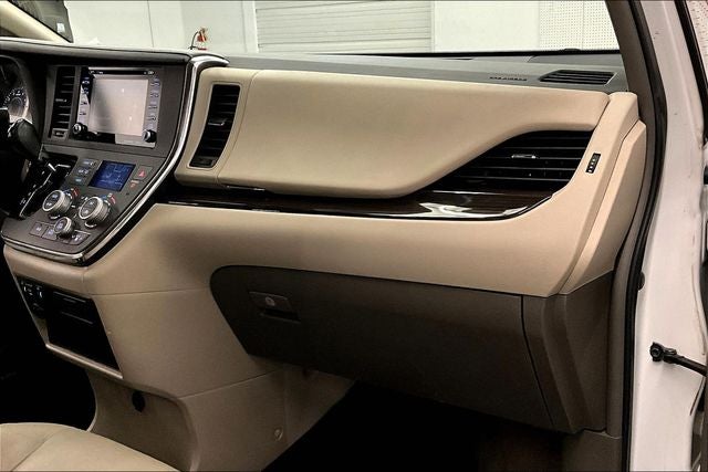 2018 Toyota Sienna XLE Sunroof - Htd Leather - Adaptive Cruise