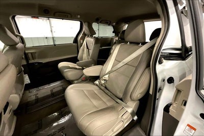 2018 Toyota Sienna XLE Sunroof - Htd Leather - Adaptive Cruise