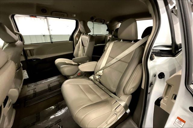 2018 Toyota Sienna XLE Sunroof - Htd Leather - Adaptive Cruise