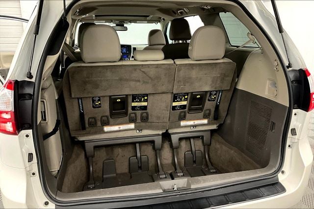 2018 Toyota Sienna XLE Sunroof - Htd Leather - Adaptive Cruise