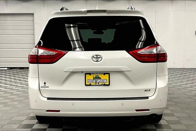 2018 Toyota Sienna XLE Sunroof - Htd Leather - Adaptive Cruise