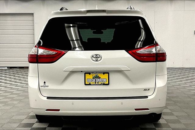 2018 Toyota Sienna XLE Sunroof - Htd Leather - Adaptive Cruise