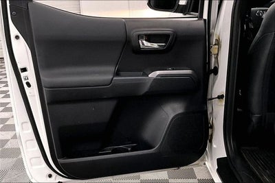 2020 Toyota Tacoma TRD Off-Road 4x4-Sunroof-Adaptive Cruise-Htd Leather