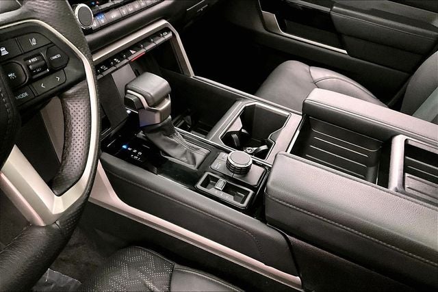 2025 Toyota Tundra Limited 4x4 - Sunroof - Htd/Cooled Seats - 20'' Wheels