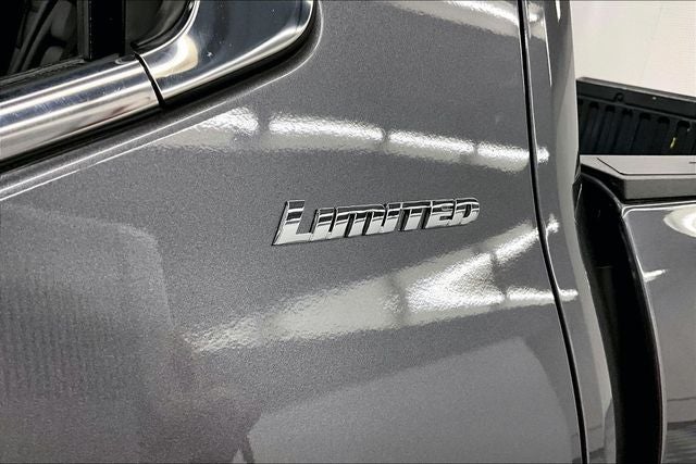 2025 Toyota Tundra Limited 4x4 - Sunroof - Htd/Cooled Seats - 20'' Wheels