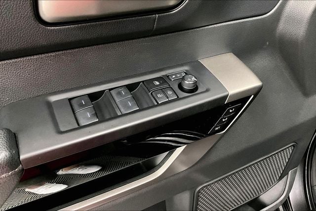 2025 Toyota Tundra Limited 4x4 - Sunroof - Htd/Cooled Seats - 20'' Wheels