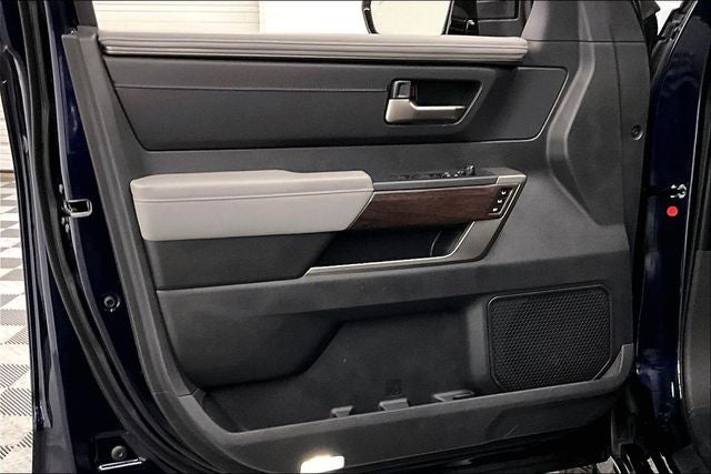 2025 Toyota Tundra Hybrid Limited 4x4 - Pano Roof - Htd/Cooled Leather