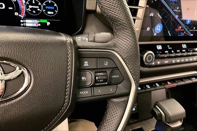 2025 Toyota Tundra Hybrid Limited 4x4 - Pano Roof - Htd/Cooled Leather