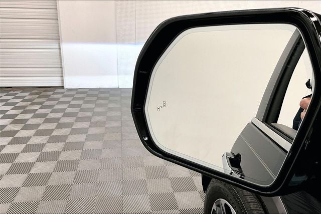 2025 Toyota Tundra Hybrid Limited 4x4 - Pano Roof - Htd/Cooled Leather