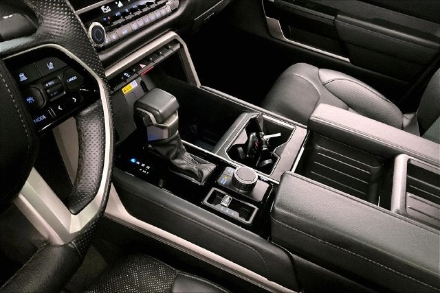 2022 Toyota Tundra Hybrid Limited 4X4-Navigation-Adaptive Cruise Control