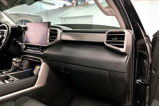 2022 Toyota Tundra Hybrid Limited 4X4-Navigation-Adaptive Cruise Control