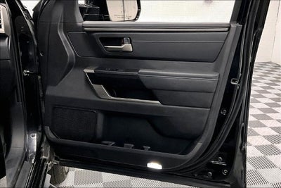 2022 Toyota Tundra Hybrid Limited 4X4-Navigation-Adaptive Cruise Control