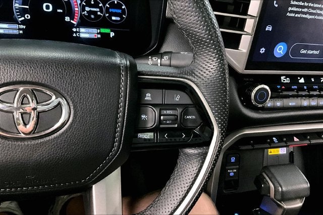 2022 Toyota Tundra Hybrid Limited 4X4-Navigation-Adaptive Cruise Control