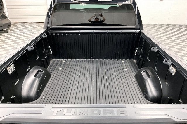 2022 Toyota Tundra Hybrid Limited 4X4-Navigation-Adaptive Cruise Control