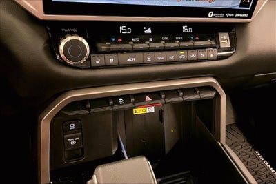 2023 Toyota Tundra Hybrid Limited 4x4-Pano Roof-Adaptive Cruise-Htd/Cooled Seats