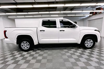 2025 Toyota Tundra SR 4x4-Adaptive Cruise-Apple CarPlay/Android Auto