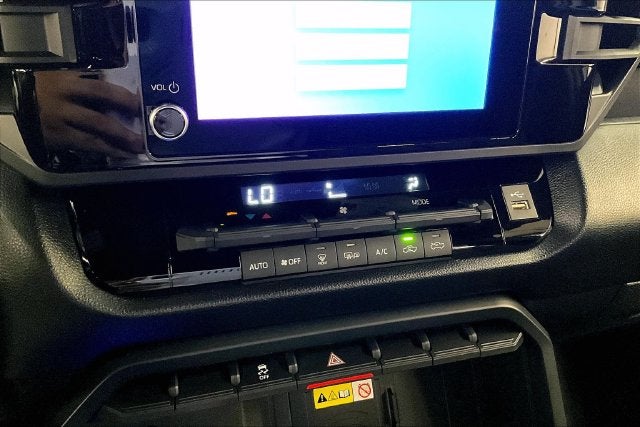 2025 Toyota Tundra SR 4x4-Adaptive Cruise-Apple CarPlay/Android Auto