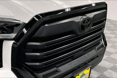 2025 Toyota Tundra SR 4x4-Adaptive Cruise-Apple CarPlay/Android Auto