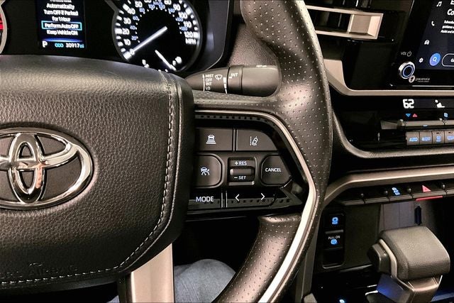 2023 Toyota Tundra SR5 4x4 - Adaptive Cruise - Apple CarPlay/Android Auto