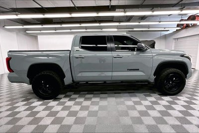2025 Toyota Tundra SR5 4x4 - Adaptive Cruise - Htd Seats - 20'' Wheels