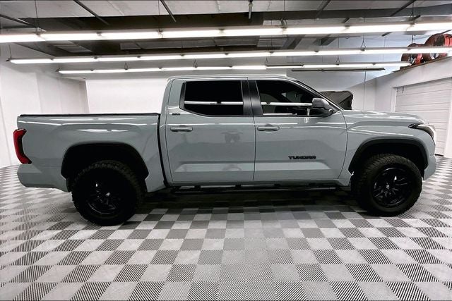 2025 Toyota Tundra SR5 4x4 - Adaptive Cruise - Htd Seats - 20'' Wheels
