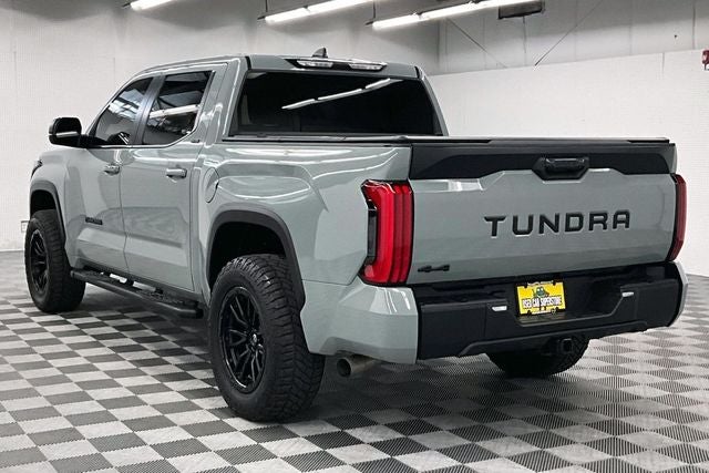 2025 Toyota Tundra SR5 4x4 - Adaptive Cruise - Htd Seats - 20'' Wheels