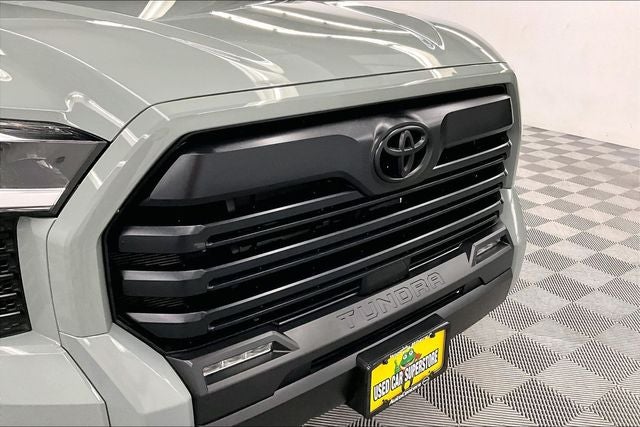 2025 Toyota Tundra SR5 4x4 - Adaptive Cruise - Htd Seats - 20'' Wheels