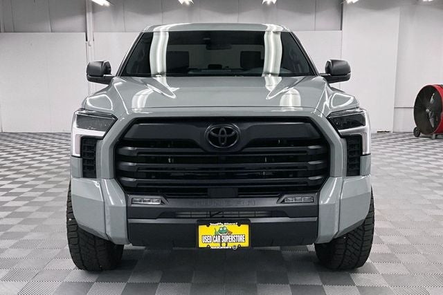 2025 Toyota Tundra SR5 4x4 - Adaptive Cruise - Htd Seats - 20'' Wheels