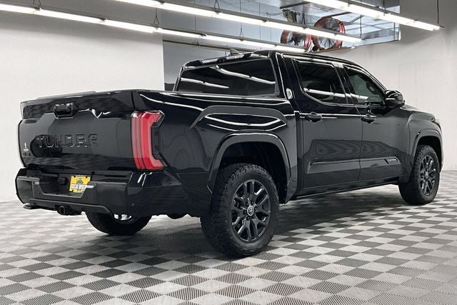 2024 Toyota Tundra Platinum 4x4 - Pano Roof - Htd/Cooled Leather - 20'' Wheels